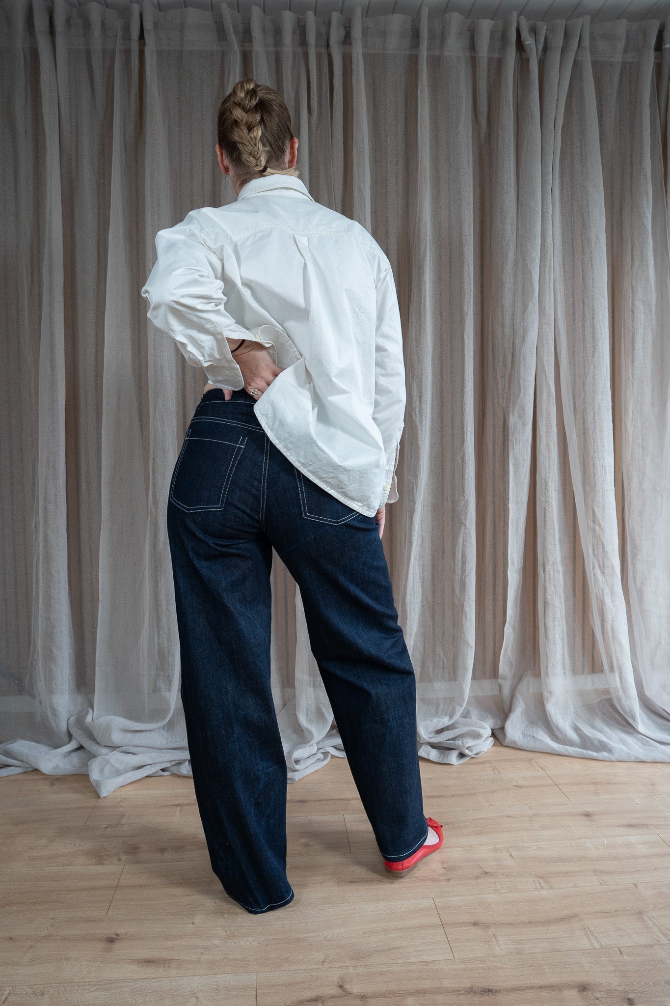 Changing the back crotch curve (rise) of jeans